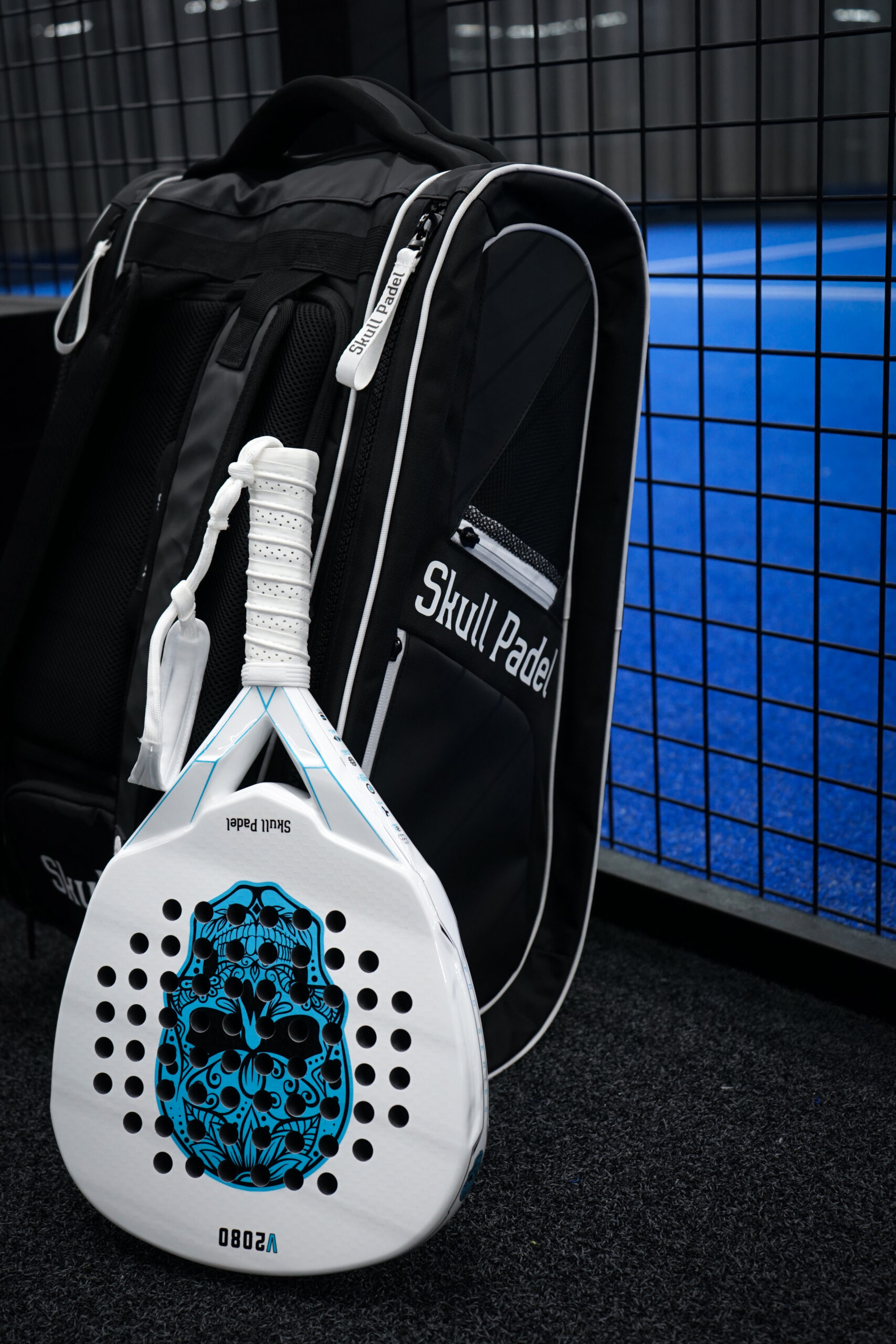 Skull Padel V2080 - White Blue 12K - Image 6